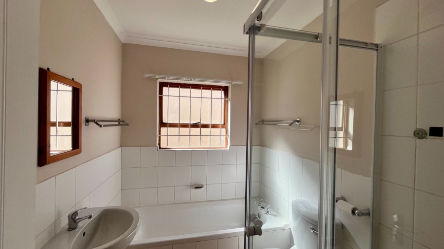 2 Bedroom Property for Sale in Guldenland Western Cape